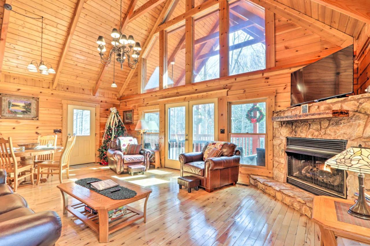 Creekside Sevierville Cabin Game Room And Hot Tub! Exterior photo