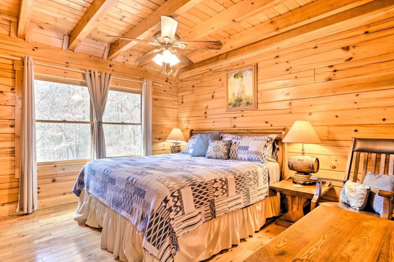 Creekside Sevierville Cabin Game Room And Hot Tub! Exterior photo
