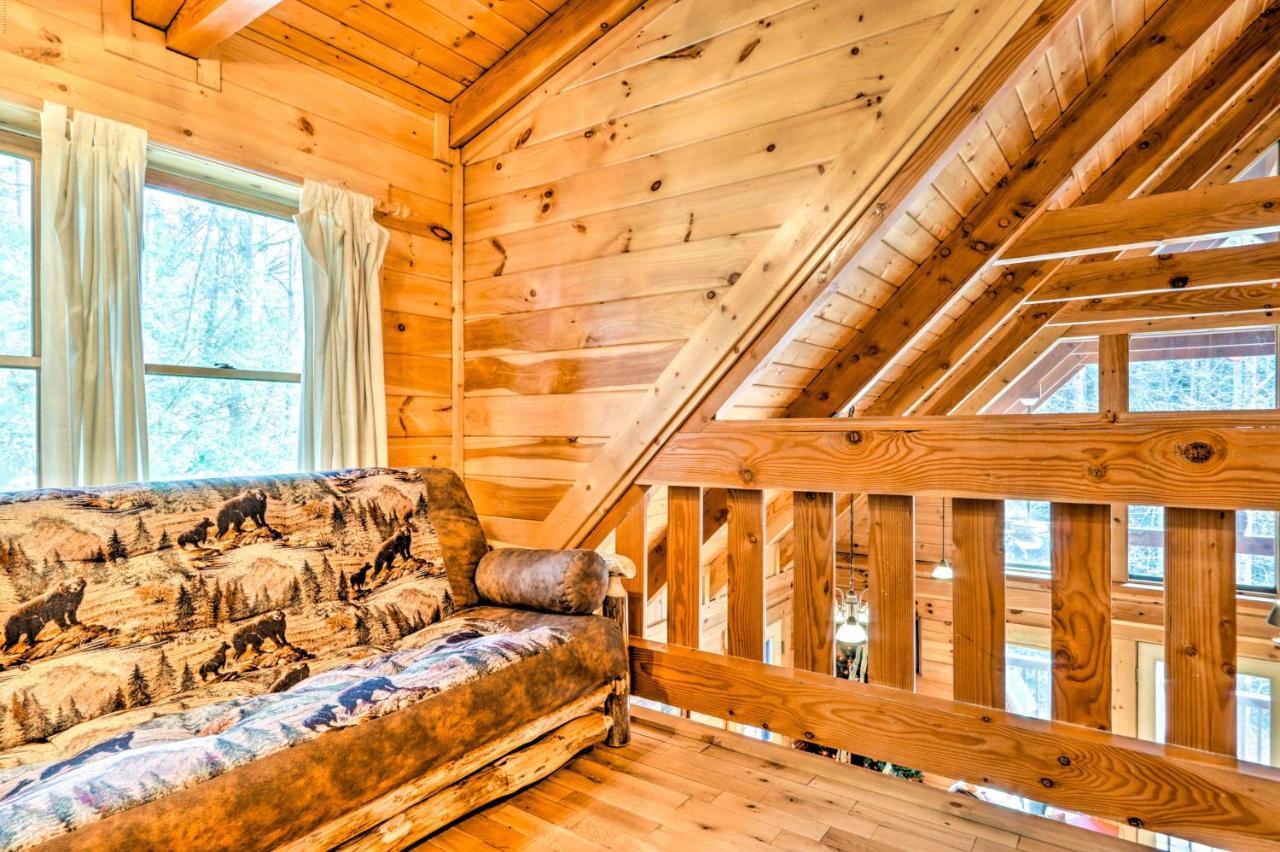 Creekside Sevierville Cabin Game Room And Hot Tub! Exterior photo