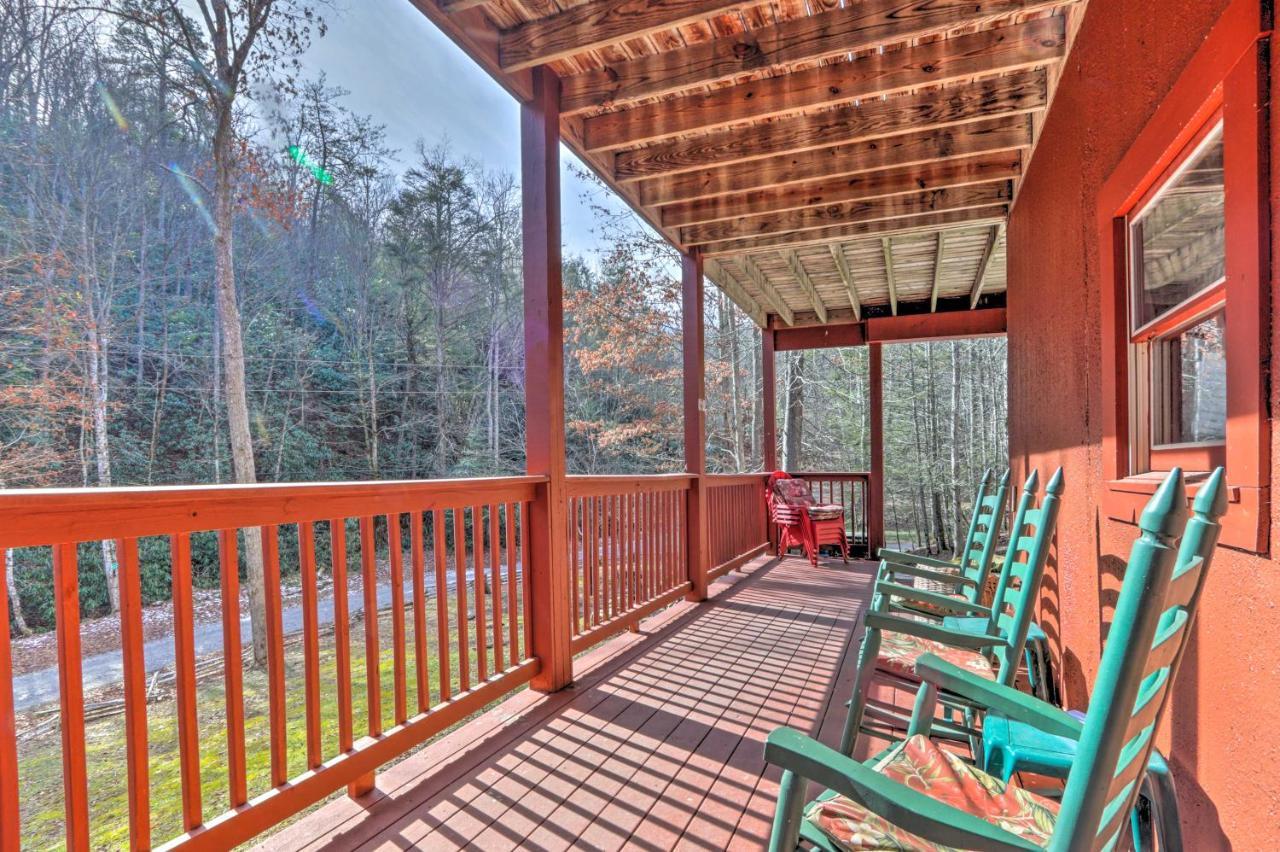 Creekside Sevierville Cabin Game Room And Hot Tub! Exterior photo