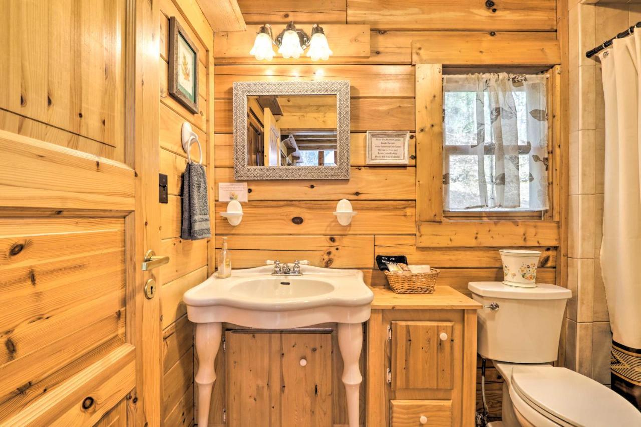 Creekside Sevierville Cabin Game Room And Hot Tub! Exterior photo