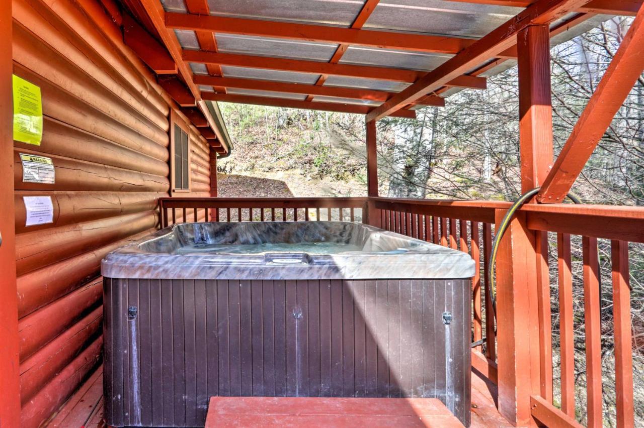 Creekside Sevierville Cabin Game Room And Hot Tub! Exterior photo
