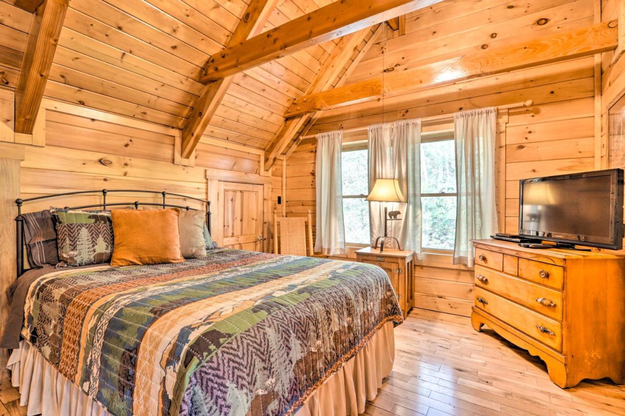 Creekside Sevierville Cabin Game Room And Hot Tub! Exterior photo
